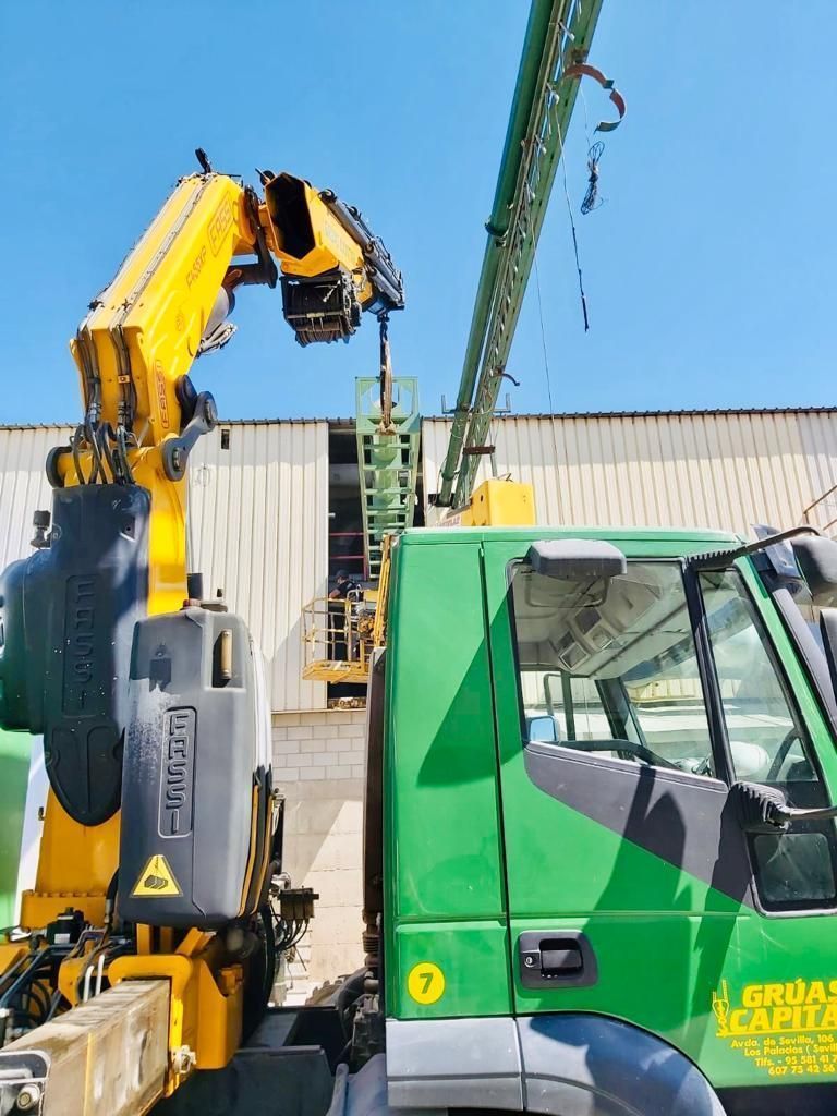 alquiler de camiones autocargantes